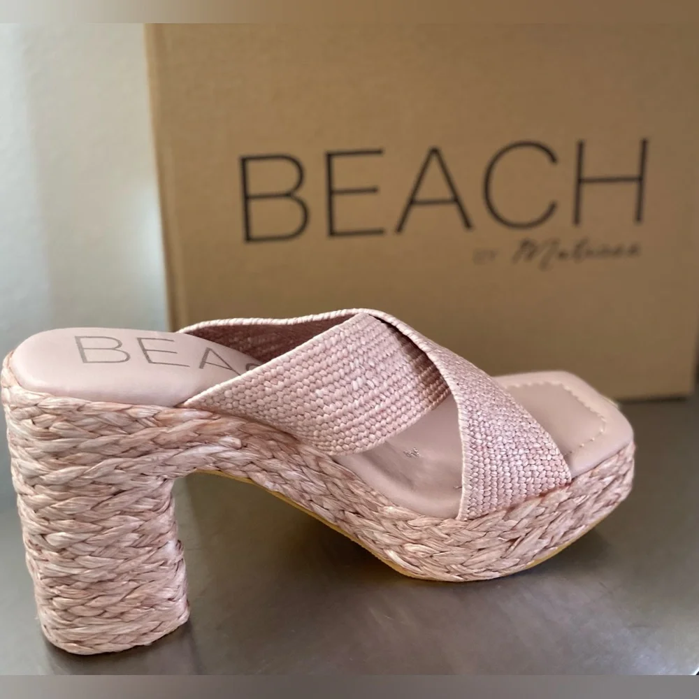 NWT.. BEACH BY MATISSE WOMENS PLATFORM SANDALS